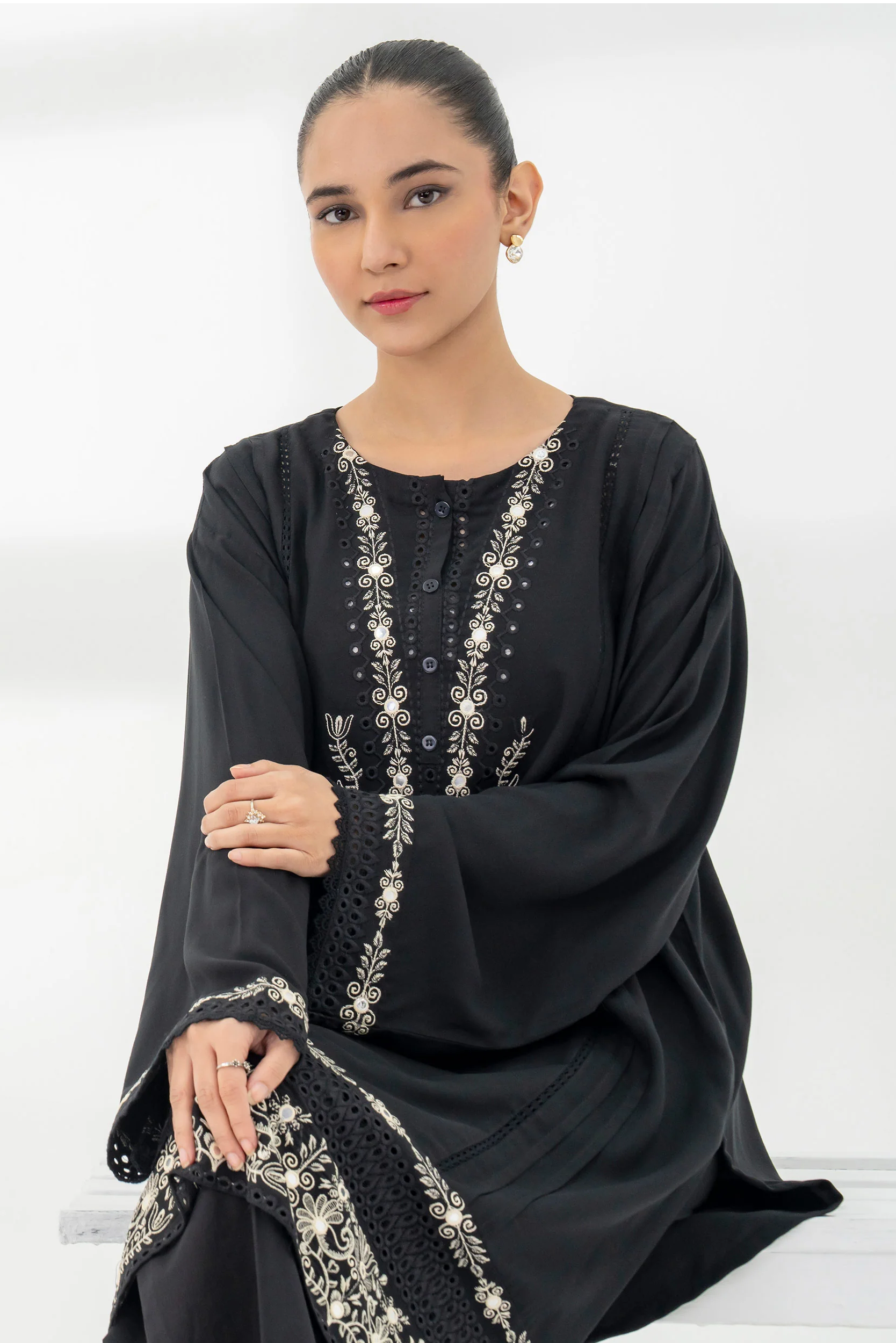 EMBROIDERED STONE SHIRT