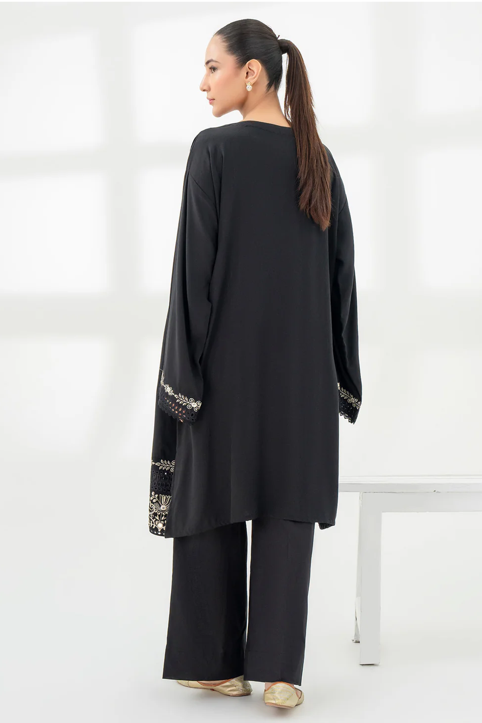 EMBROIDERED STONE SHIRT