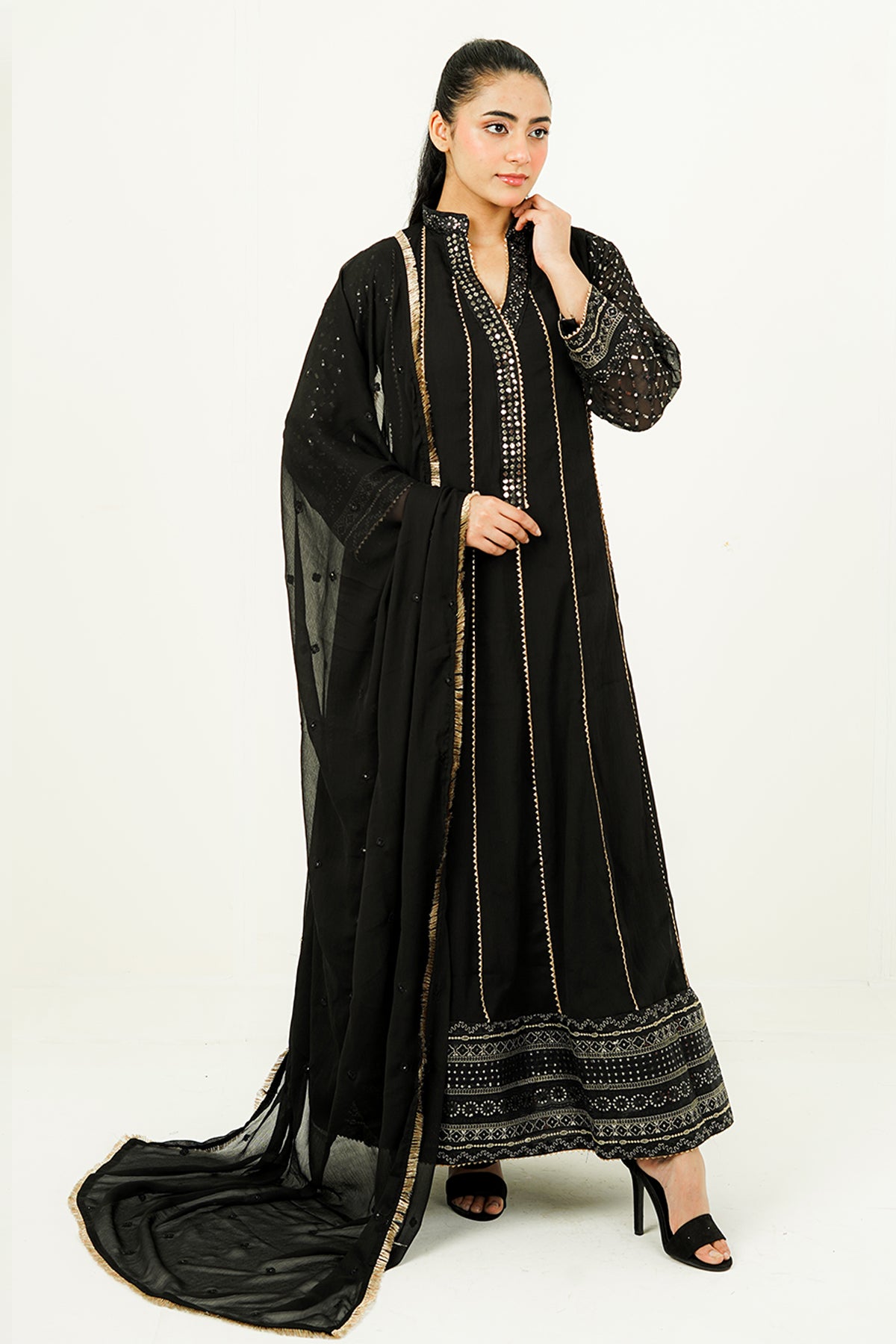 RIVAH | EMBROIDERED CHIFFON SUIT