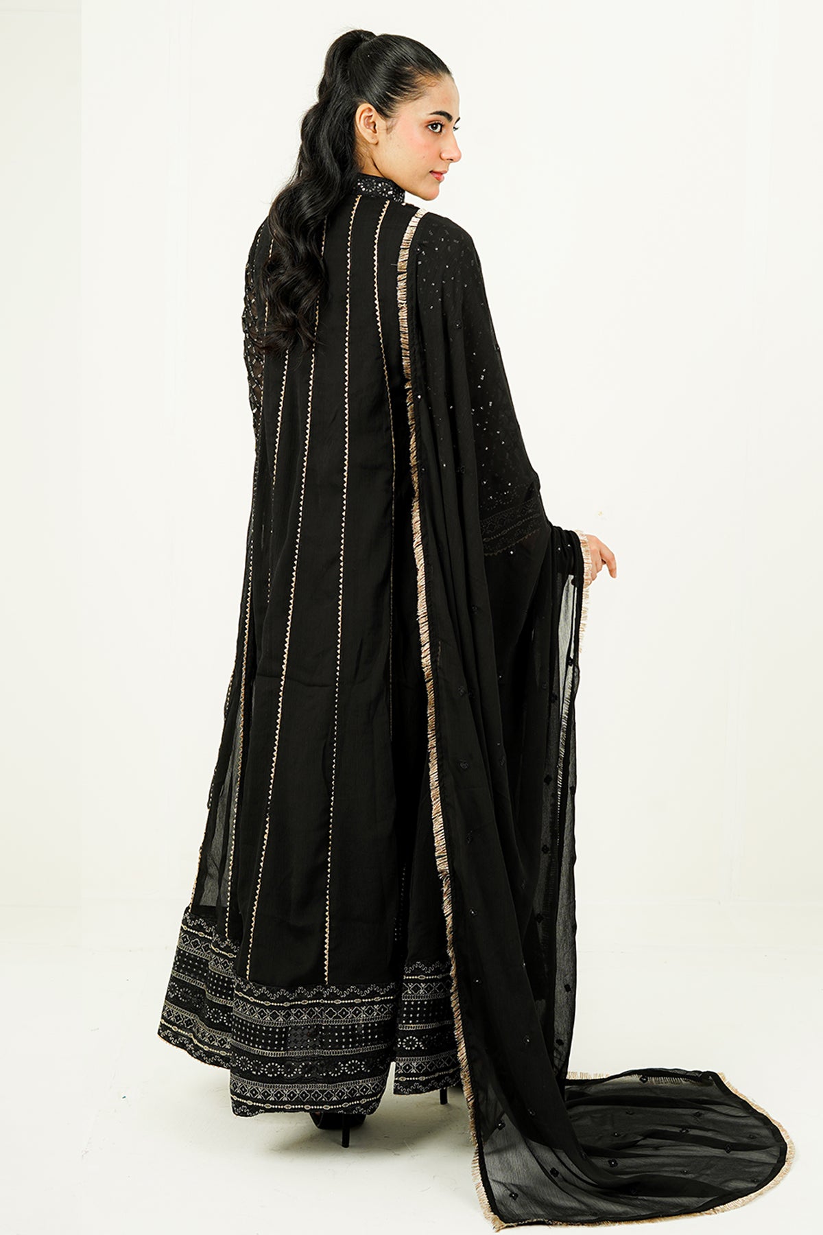 RIVAH | EMBROIDERED CHIFFON SUIT