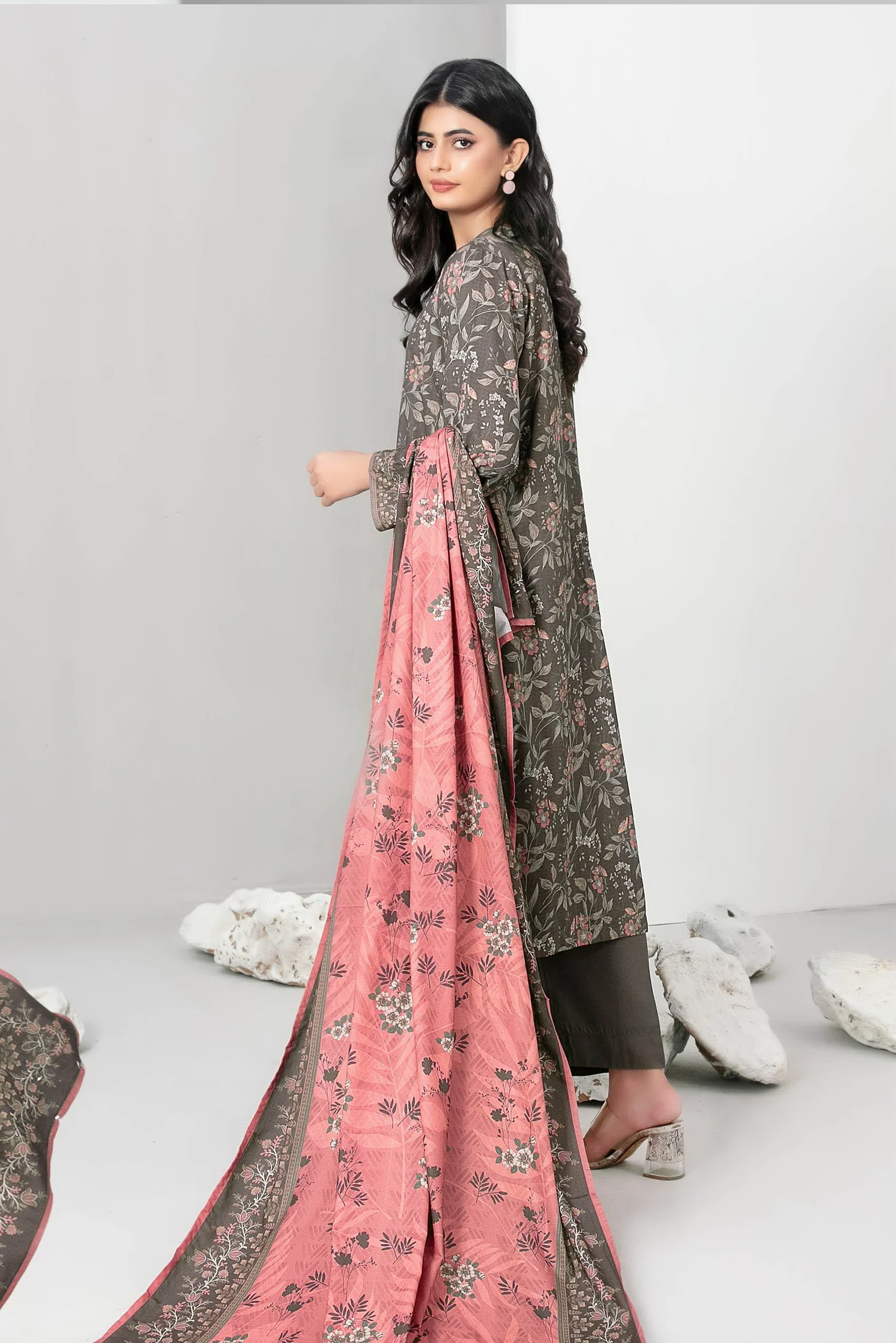 NYHA | 3 PIECE | STAPLE SUIT | D-4759