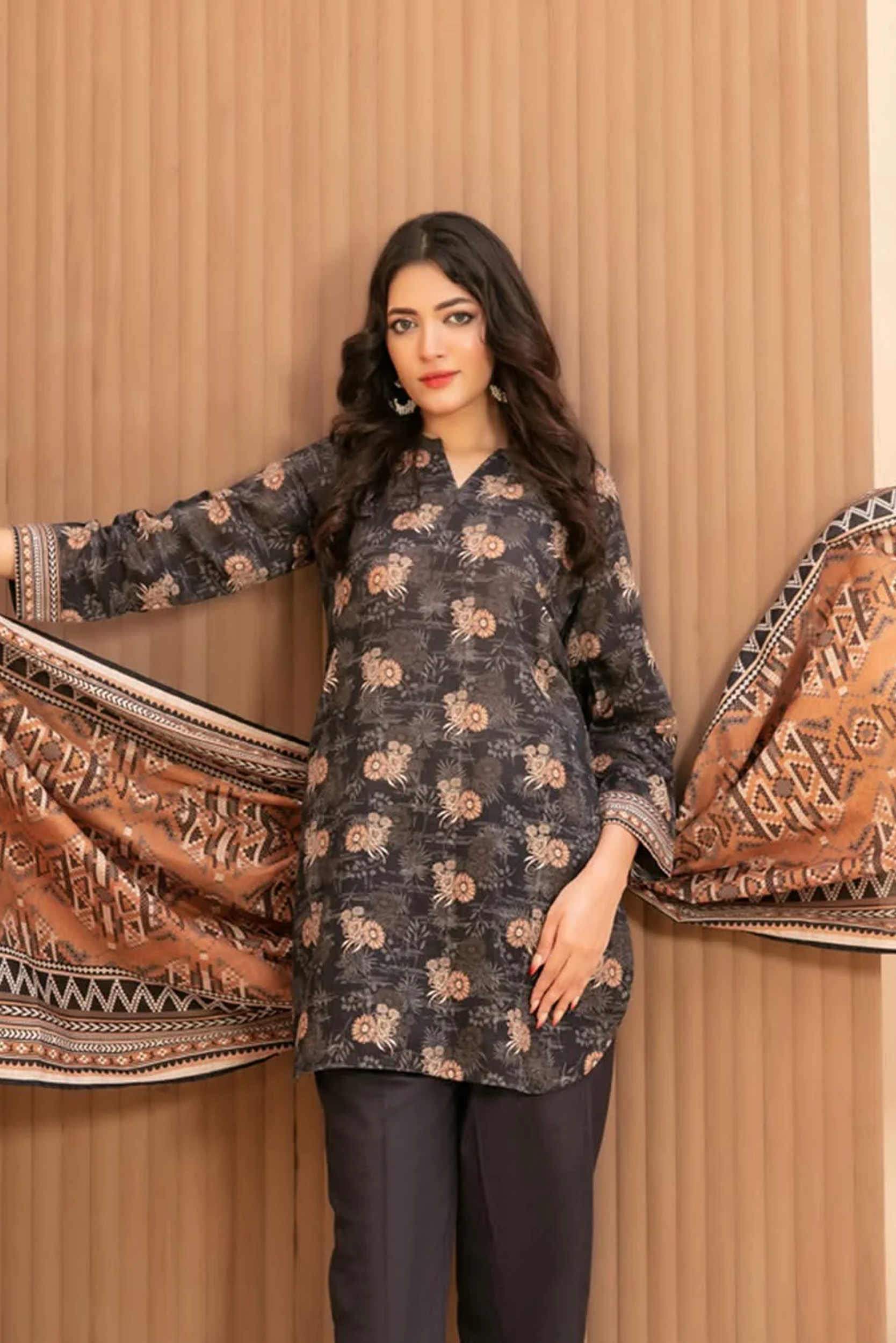 RAHAF | 3 PIECE | KHADDAR SUIT | D-4780