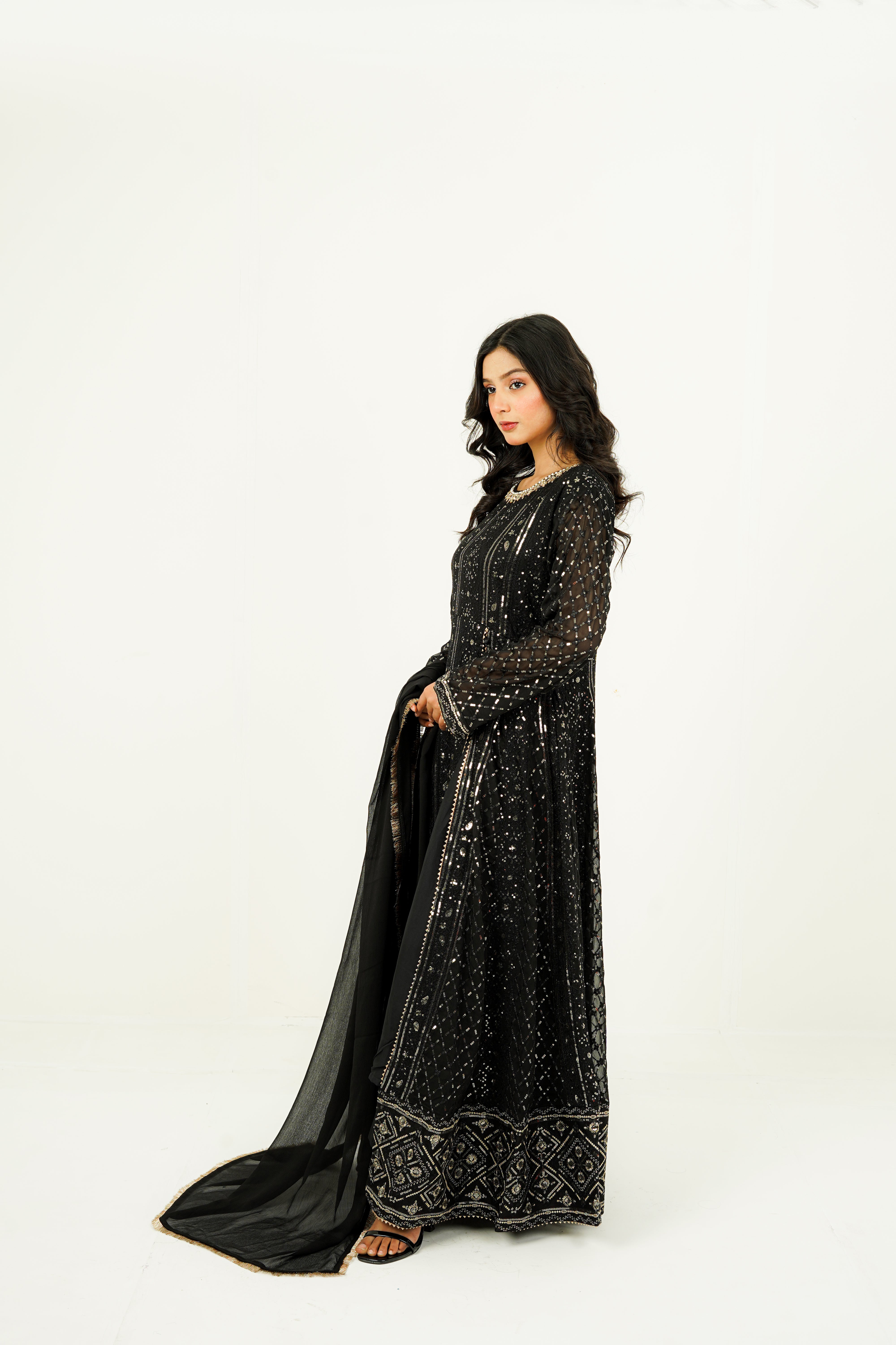 ZEHRA | EMBROIDERED CHIFFON SUIT