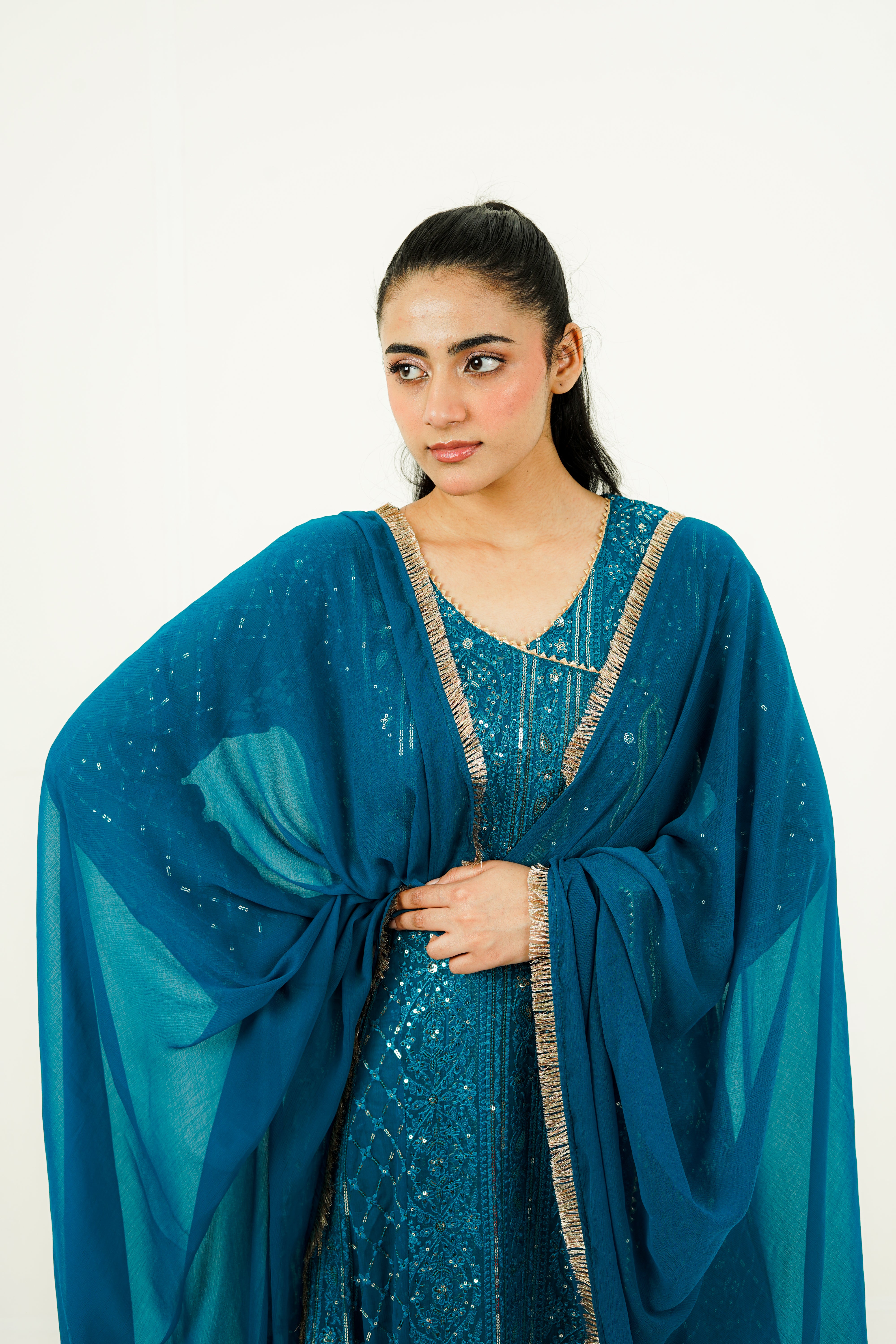NISAARA | EMBROIDERED CHIFFON SUIT