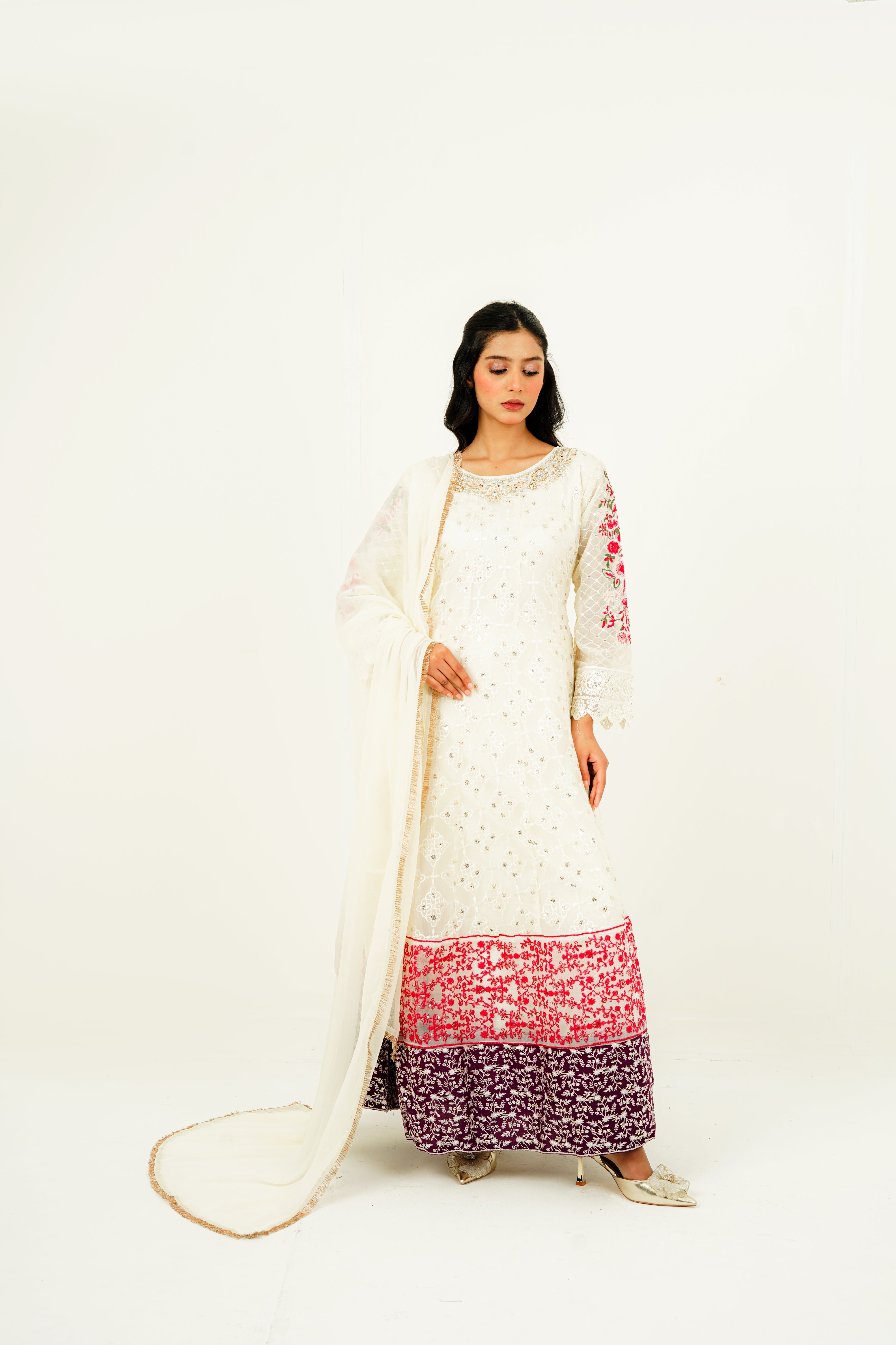MEHVAH | EMBROIDERED CHIFFON SUIT
