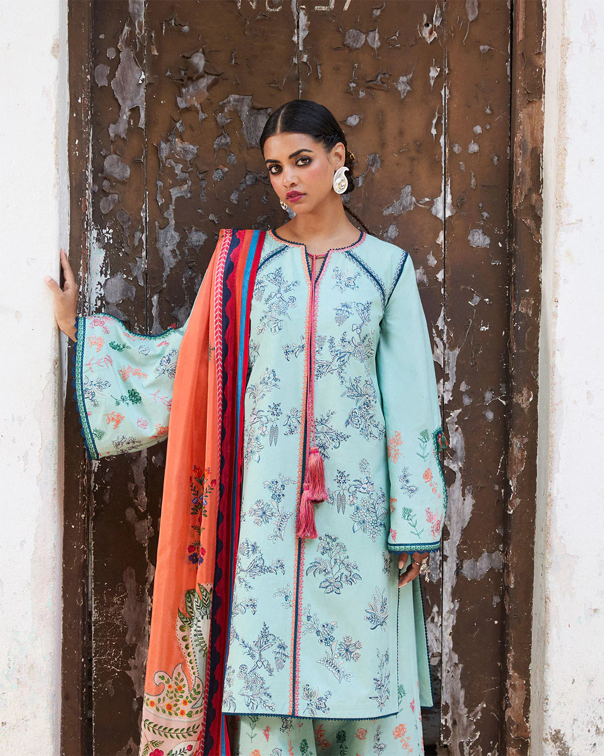 JUGNU | 3 PIECE | EMBROIDERED COTTON SUIT | NEELUM